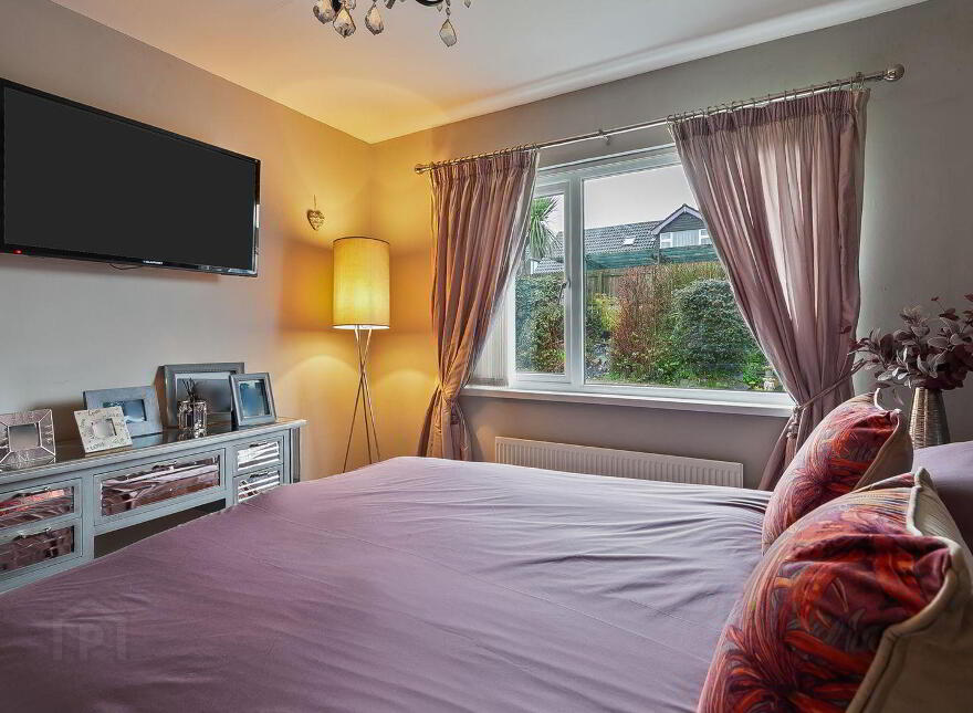 25 Ballymacormick Avenue, Bangor, BT19 6AY