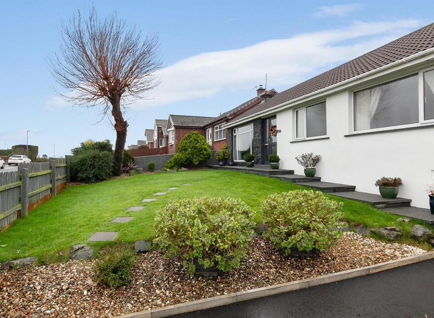 25 Ballymacormick Avenue, Bangor, BT19 6AY
