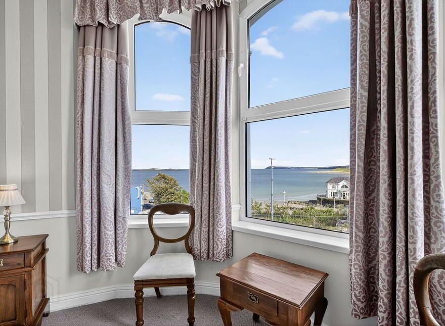Albany Lodge, 2 Eglinton Street, Portrush, BT56 8DX