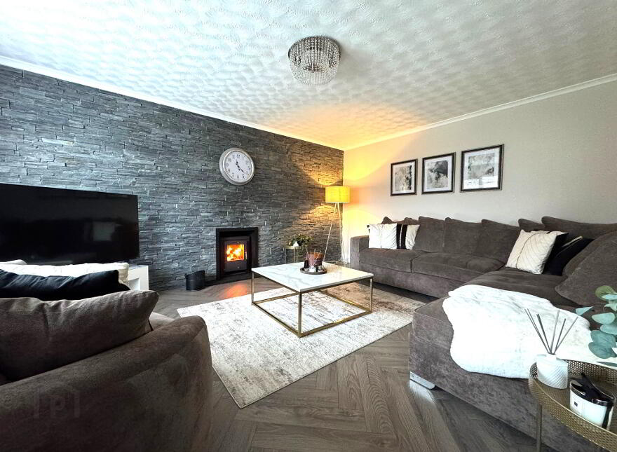 67 Broadlands Gardens, Carrickfergus, BT38 7BL