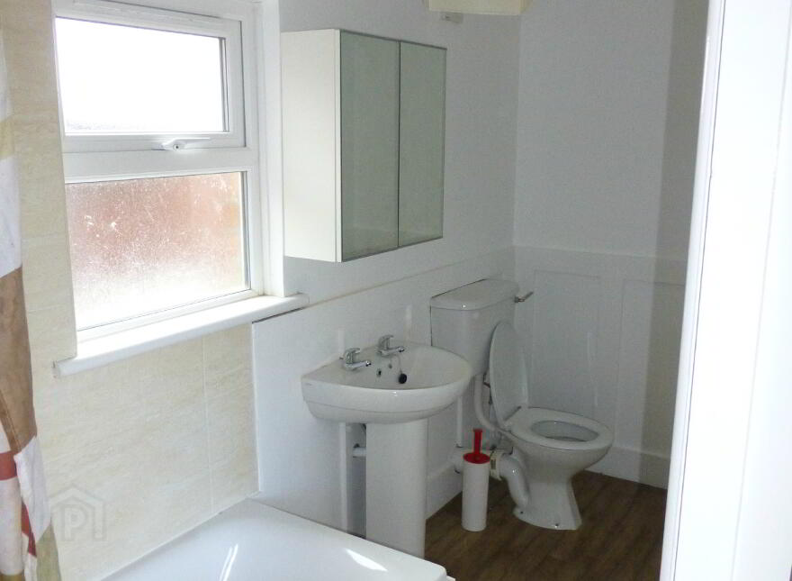 WOODSTOCK ROAD - Double Bedroom To Let, Shared House, Belfast, BT6 8PW