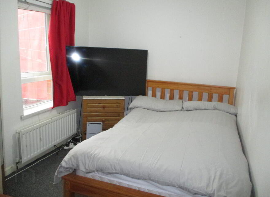 WOODSTOCK ROAD - Double Bedroom To Let, Shared House, Belfast, BT6 8PW
