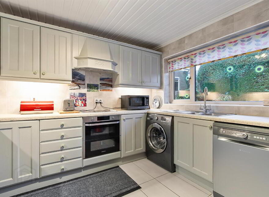 4 Vaddegan Road, Newtownabbey, BT36 7SW