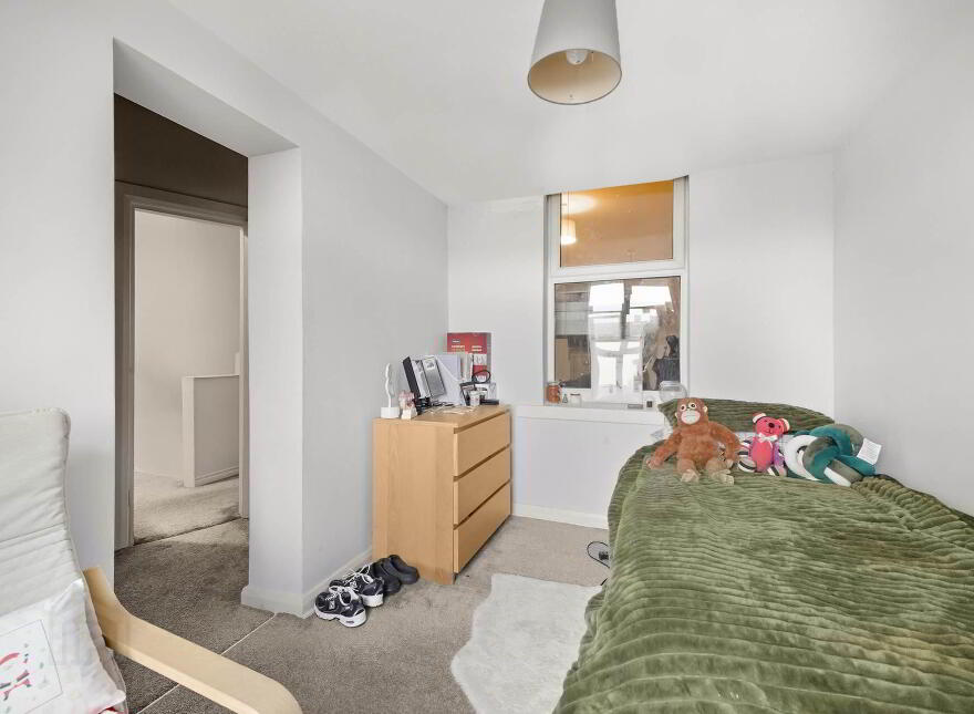 302 Woodstock Road, Belfast, BT6 9DN