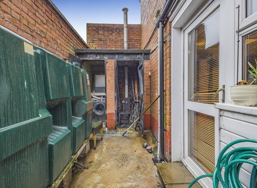 302 Woodstock Road, Belfast, BT6 9DN