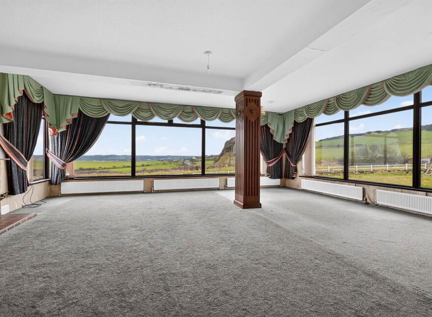 79 Dunluce Road, Portballintrae, Bushmills, BT57 8SJ