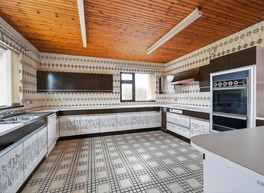 79 Dunluce Road, Portballintrae, Bushmills, BT57 8SJ