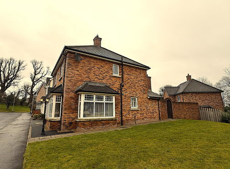 1 Cottars Chase, Lisburn, BT28 2SB