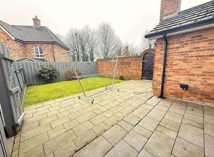 1 Cottars Chase, Lisburn, BT28 2SB