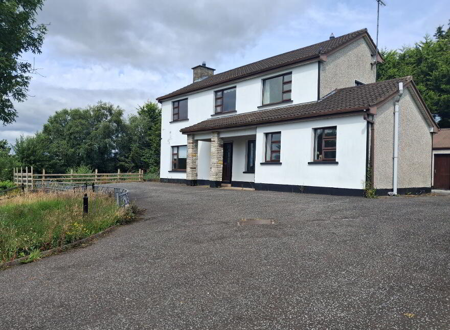 20 Millhill Road, Newtownbutler, BT92 8GN
