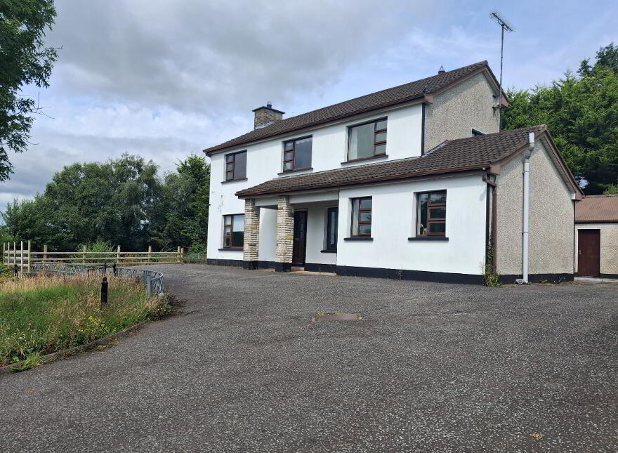 20 Millhill Road, Newtownbutler, BT92 8GN