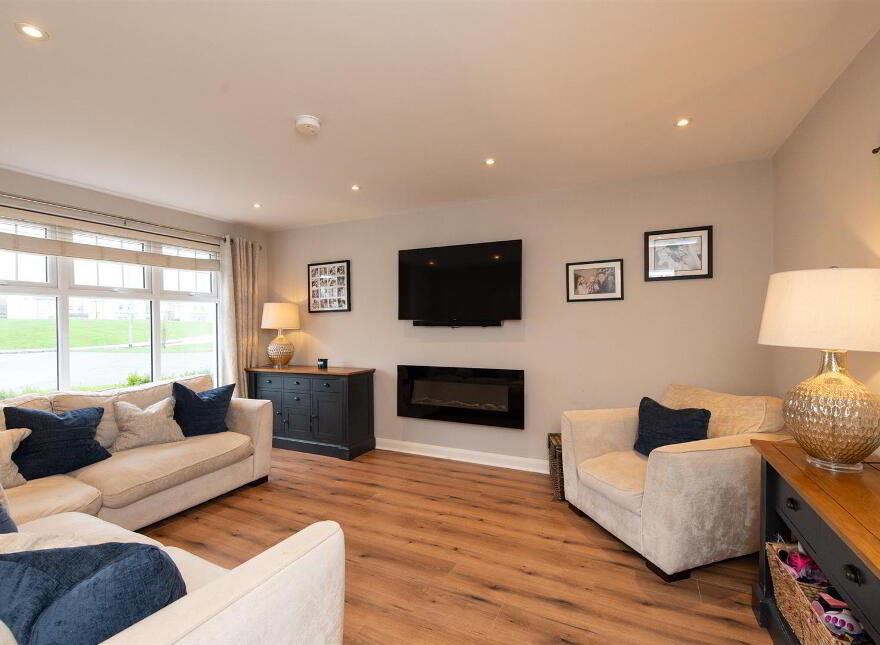 38 Ashbourne Manor, Carrickfergus, BT38 8PB