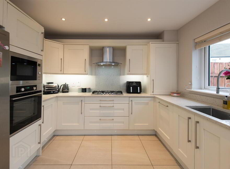 38 Ashbourne Manor, Carrickfergus, BT38 8PB