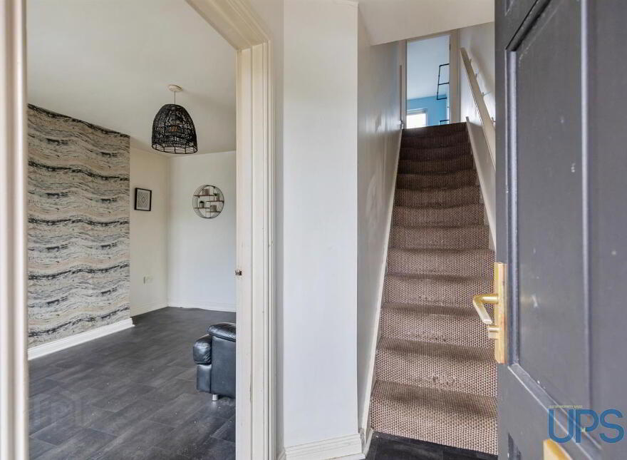 5 Dunmurry Close, Belfast, BT17 0FW