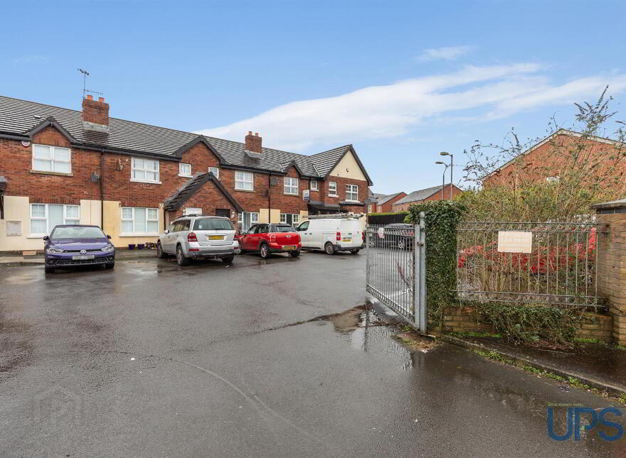 5 Dunmurry Close, Belfast, BT17 0FW
