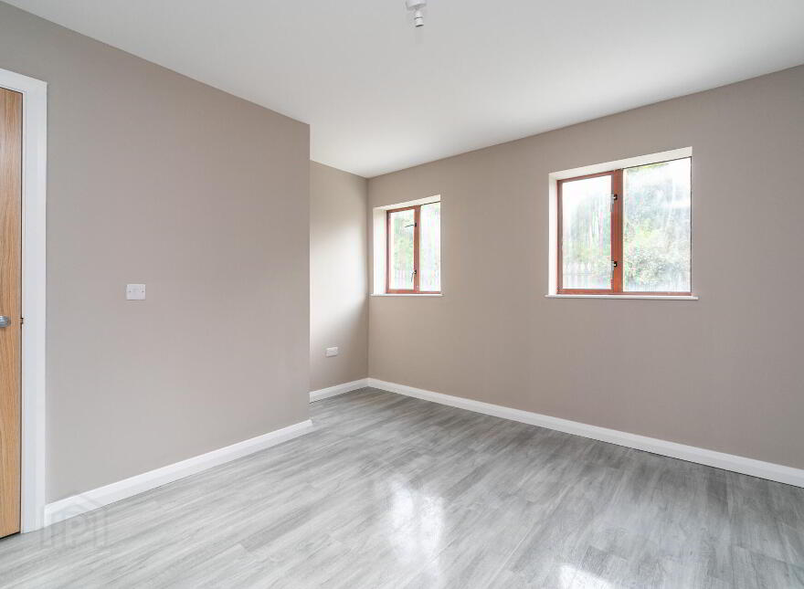 Apt 3 Moat House, 971-973 Upper Newtownards Road, Dundonald, Belfast, BT16 1RL