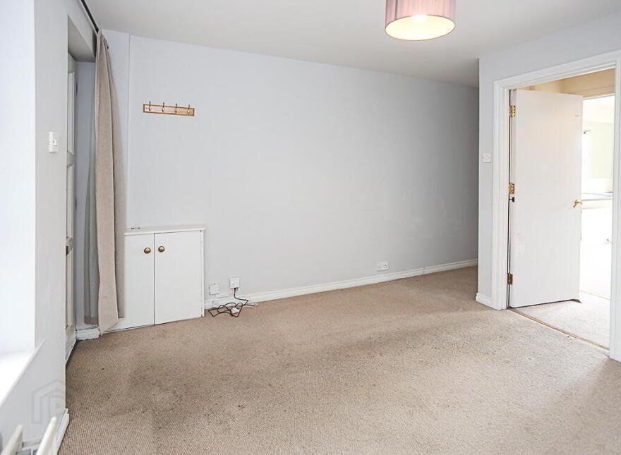 5 Kinnegar Close, Holywood, BT18 9JH