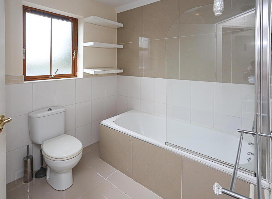 5 Kinnegar Close, Holywood, BT18 9JH