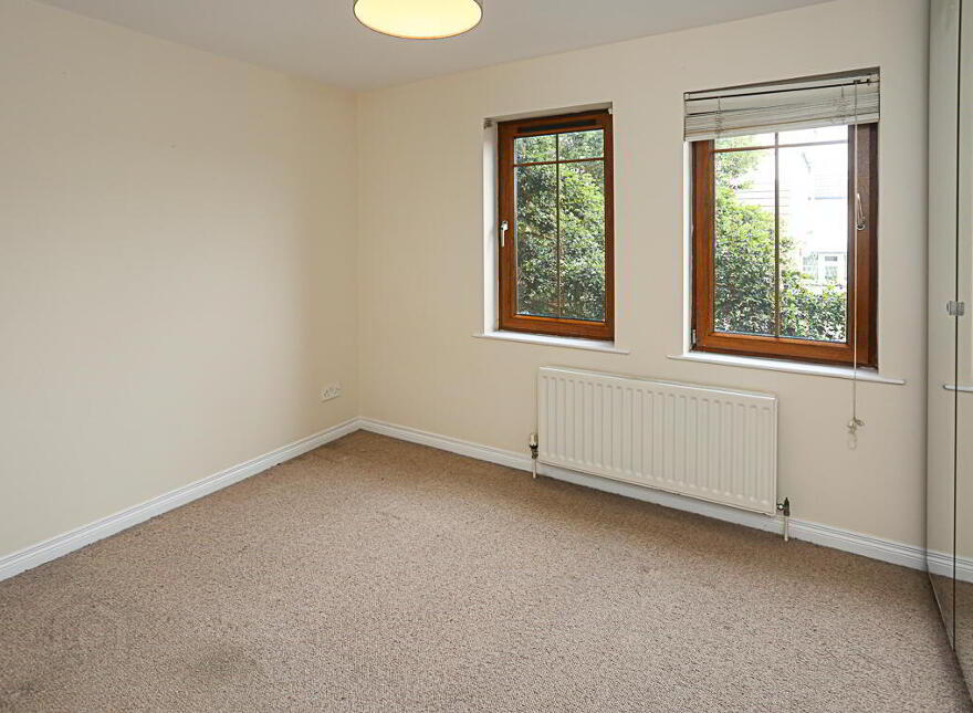 5 Kinnegar Close, Holywood, BT18 9JH