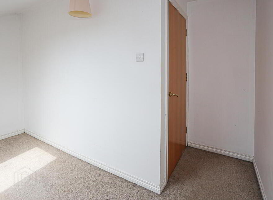 5 Kinnegar Close, Holywood, BT18 9JH
