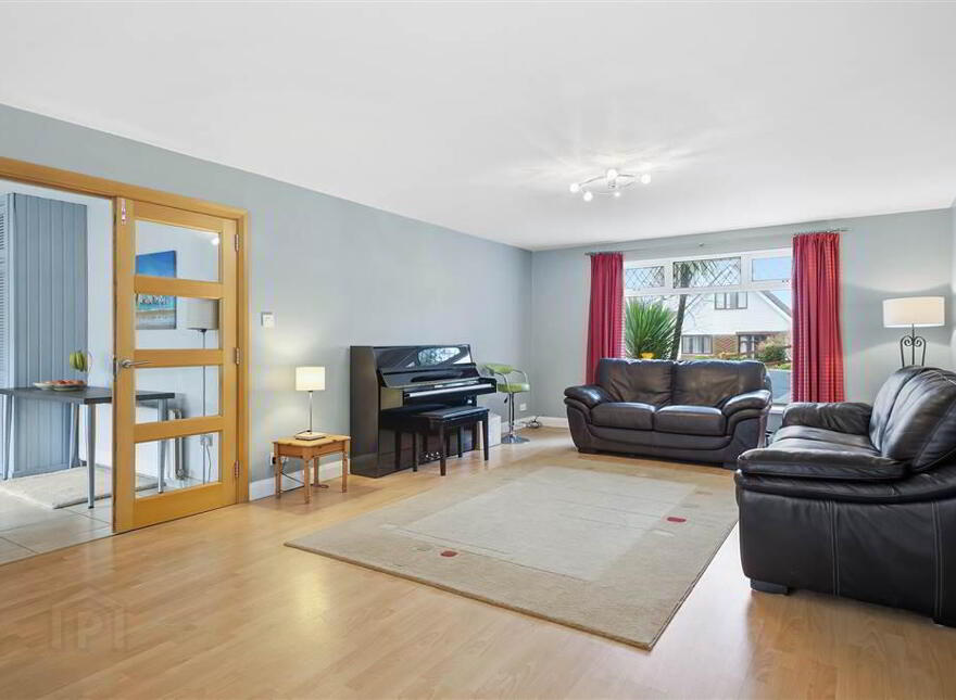 20 Cairnmore Crescent, Lisburn, BT28 2QE