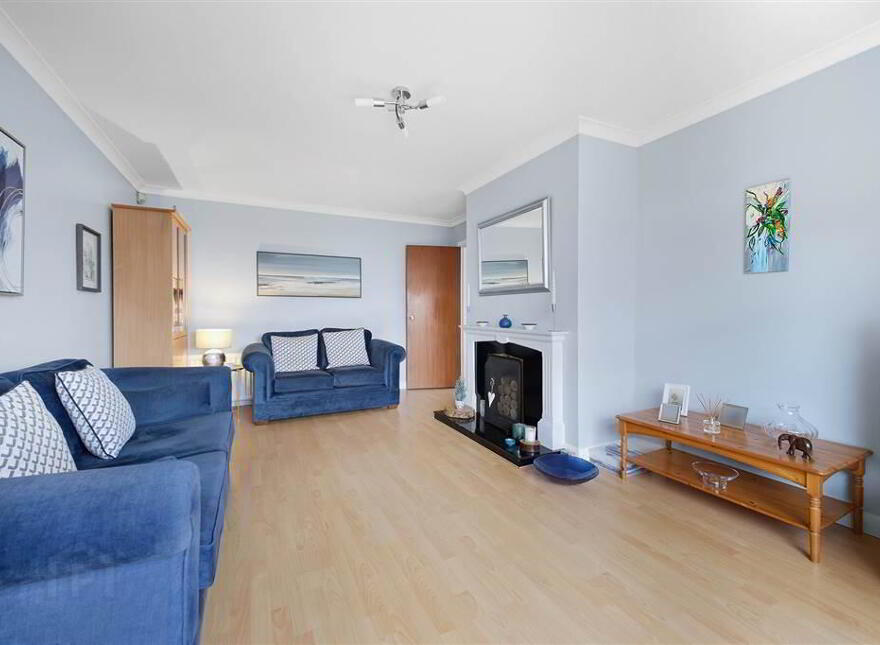 20 Cairnmore Crescent, Lisburn, BT28 2QE