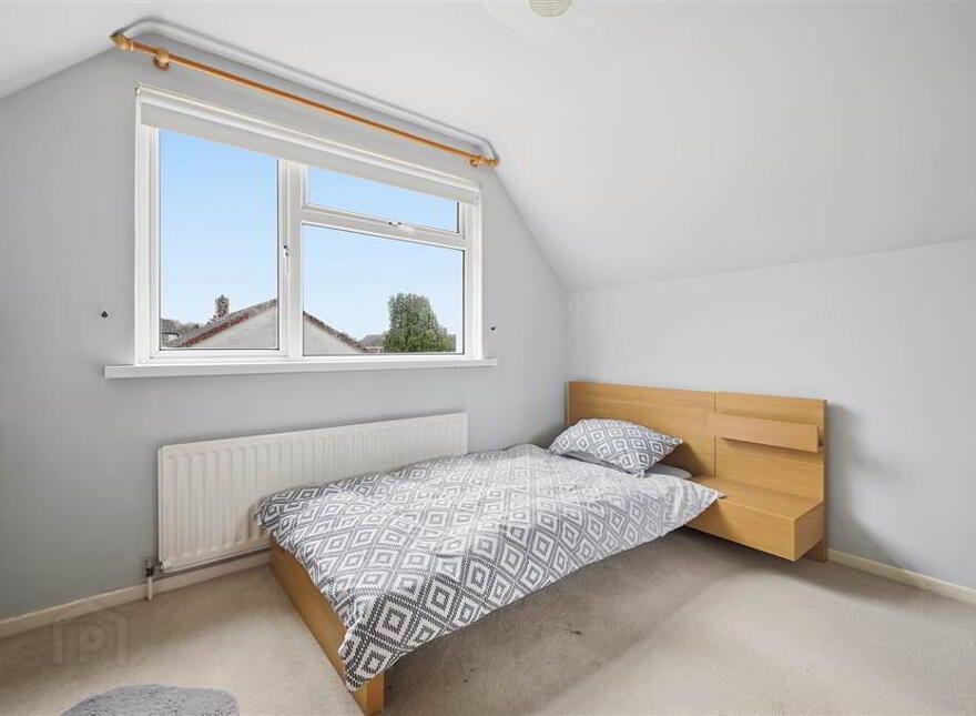 20 Cairnmore Crescent, Lisburn, BT28 2QE