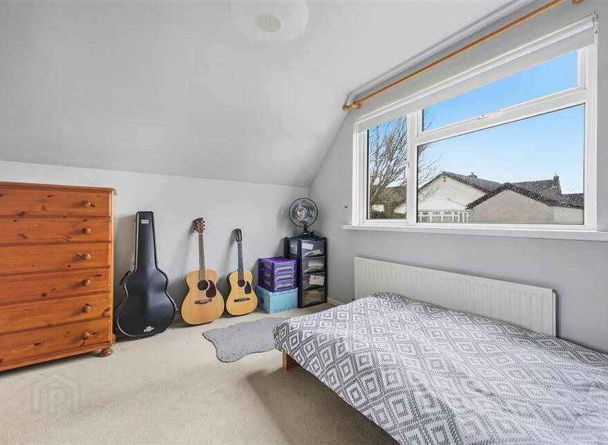 20 Cairnmore Crescent, Lisburn, BT28 2QE