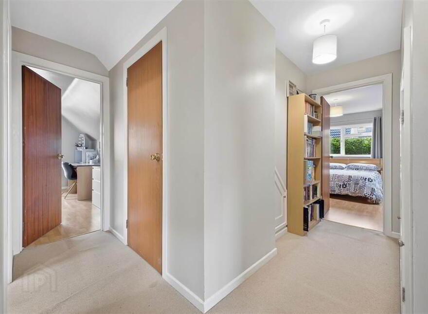 20 Cairnmore Crescent, Lisburn, BT28 2QE
