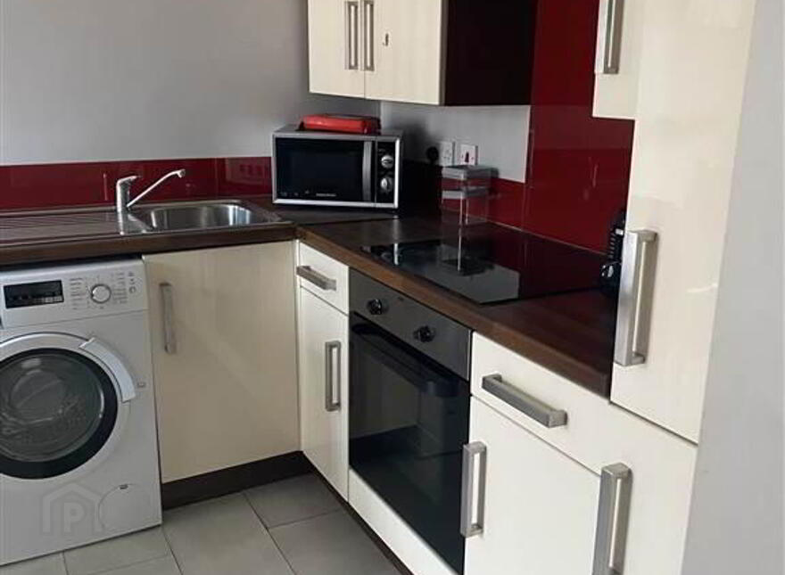 Flat 3, 78 Fitzroy Avenue, Belfast, BT7 1HX
