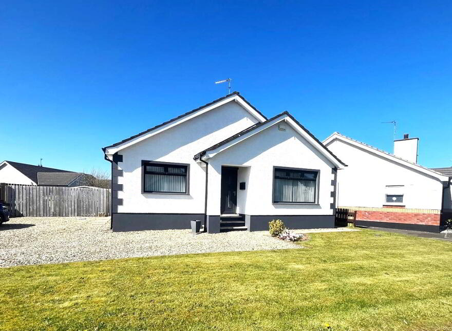 Holiday Let, 61 Primrose Gardens, Portrush, BT56 8SE