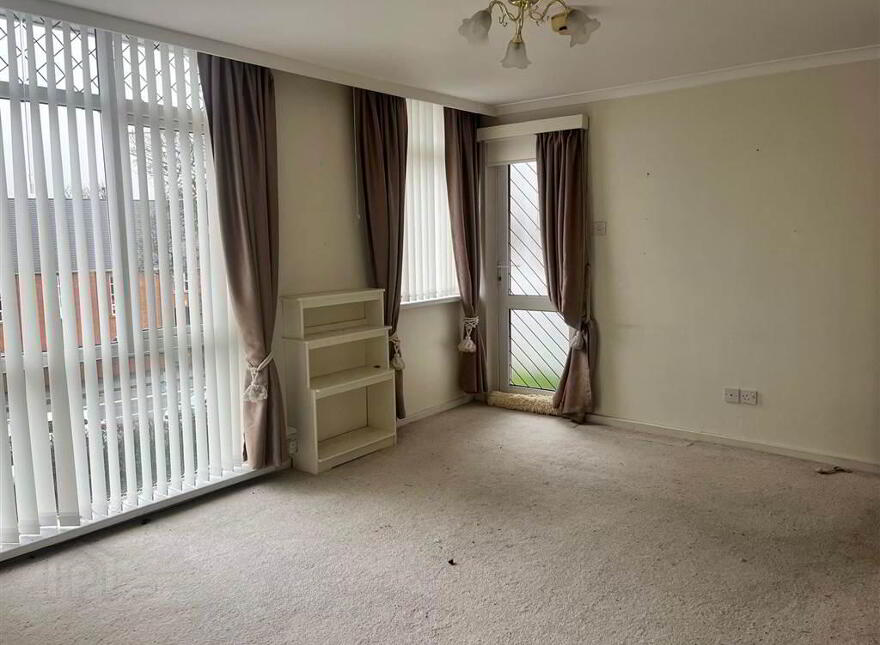 204F Upper Lisburn Road, Belfast, BT10 0LA