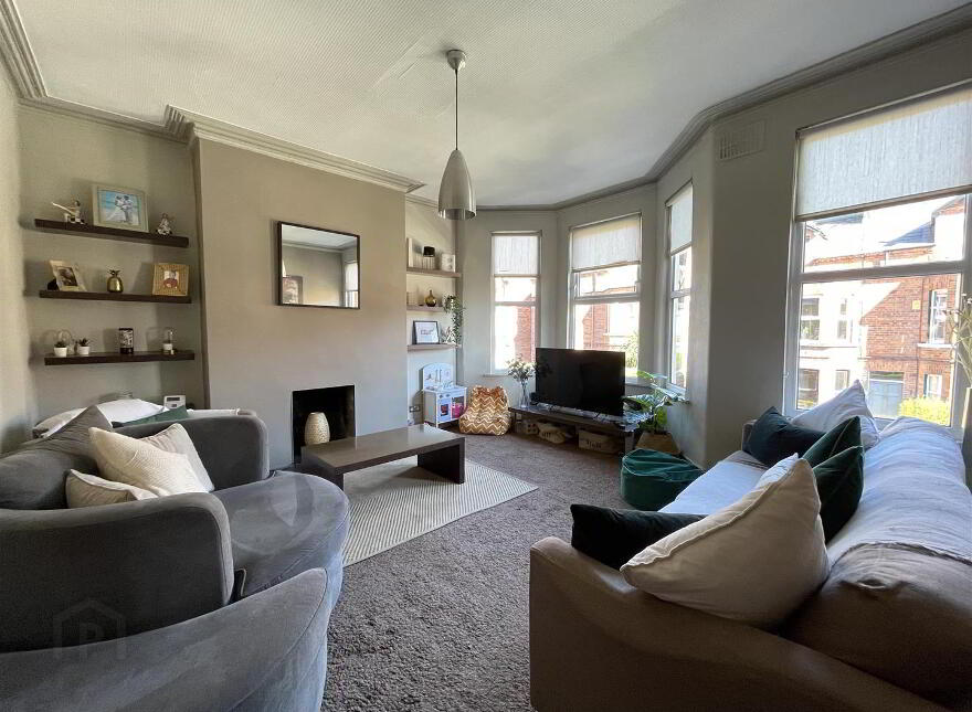 34 Oakland Avenue, Belfast, BT4 3BX