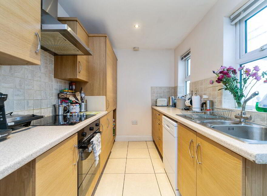 71 Dunluce Avenue, Belfast, BT9 7AW