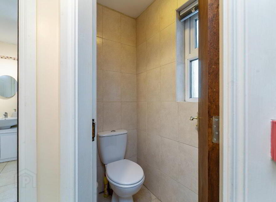 71 Dunluce Avenue, Belfast, BT9 7AW