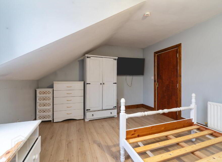 71 Dunluce Avenue, Belfast, BT9 7AW