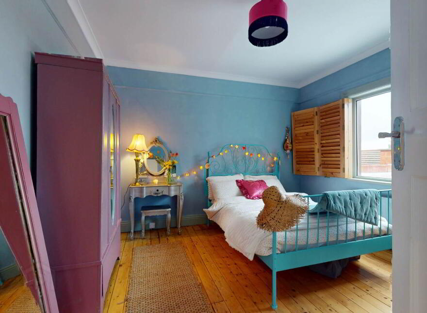 12 Rossdowney Park, Waterside, Derry / Londonderry, BT47 5NR