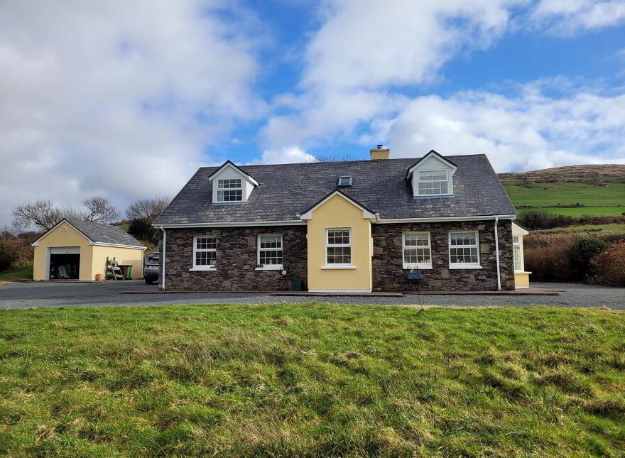 For Sale - Castlequinn Lodge, Gortmore, Kells, Cahersiveen, V23HX59
