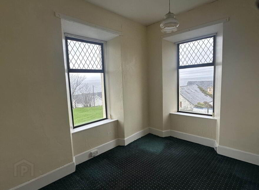 1 Montgomery Terrace, Moville, F93FA0P