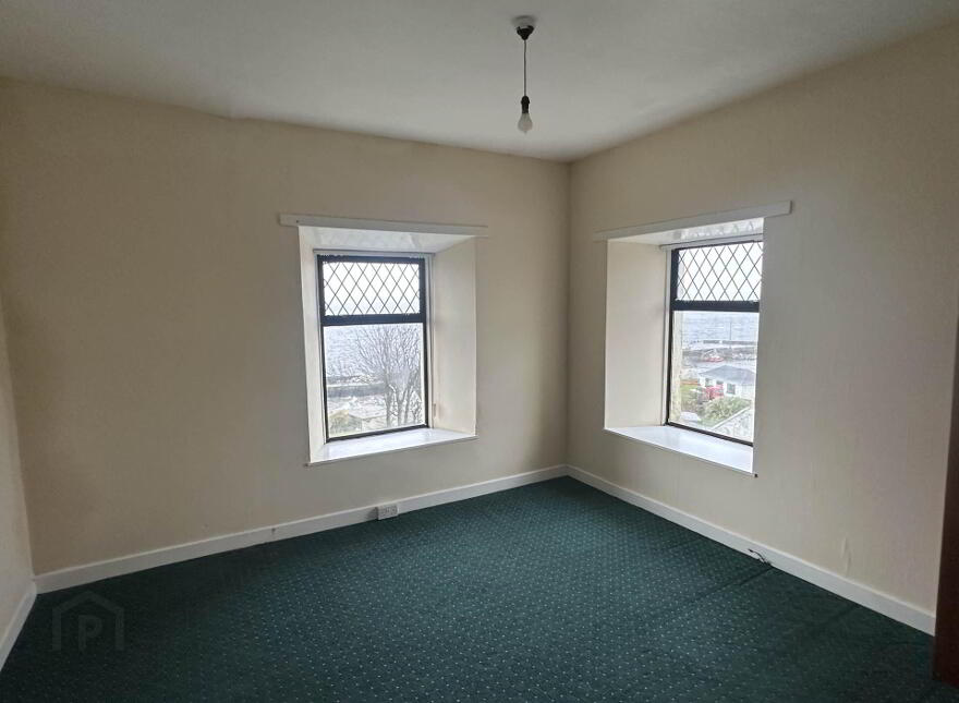 1 Montgomery Terrace, Moville, F93FA0P