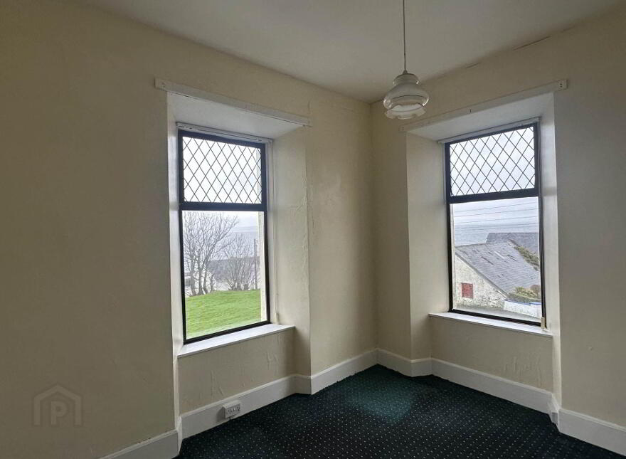 1 Montgomery Terrace, Moville, F93FA0P