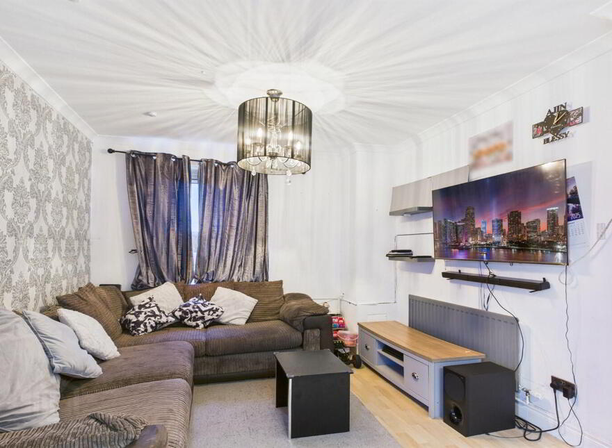 38h Drumart Lodge, Belfast, BT8 7ET