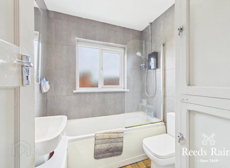 8 Mount Merrion Gardens, Rosetta, Belfast, BT6 0FW