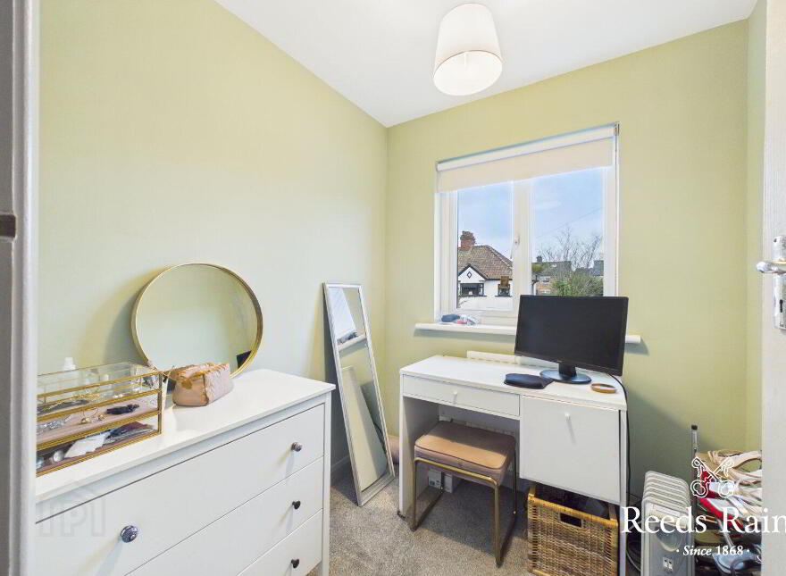 8 Mount Merrion Gardens, Rosetta, Belfast, BT6 0FW