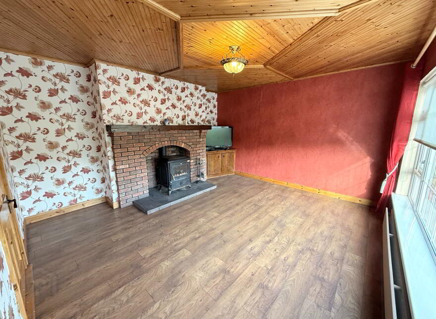 Mullavannog, Threemilehouse, H18X580