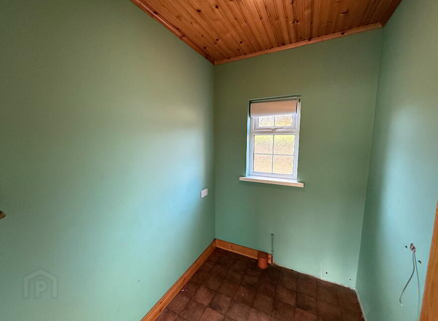 Mullavannog, Threemilehouse, H18X580