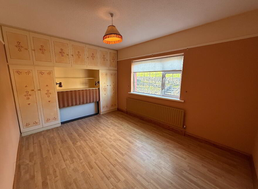 Mullavannog, Threemilehouse, H18X580