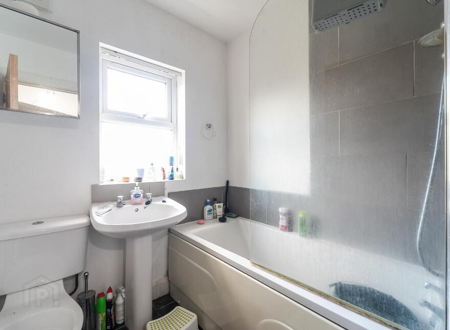 12 Inverary Wood, Belfast, BT4 1RR