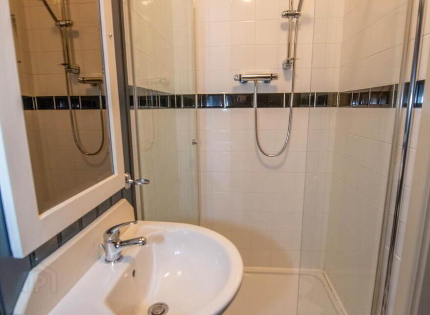 Blacks Glen, Ramelton, F92K3H6