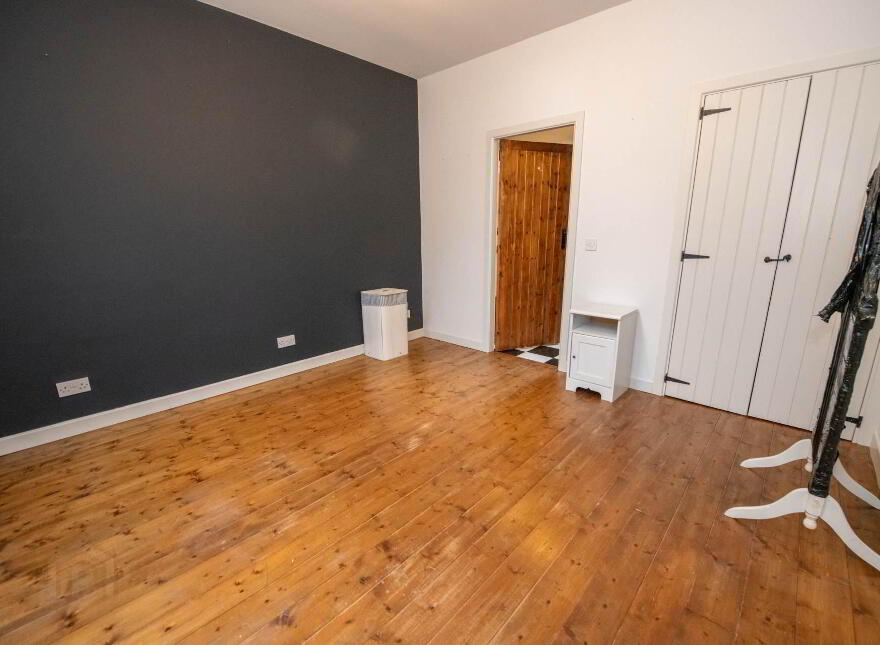 Blacks Glen, Ramelton, F92K3H6